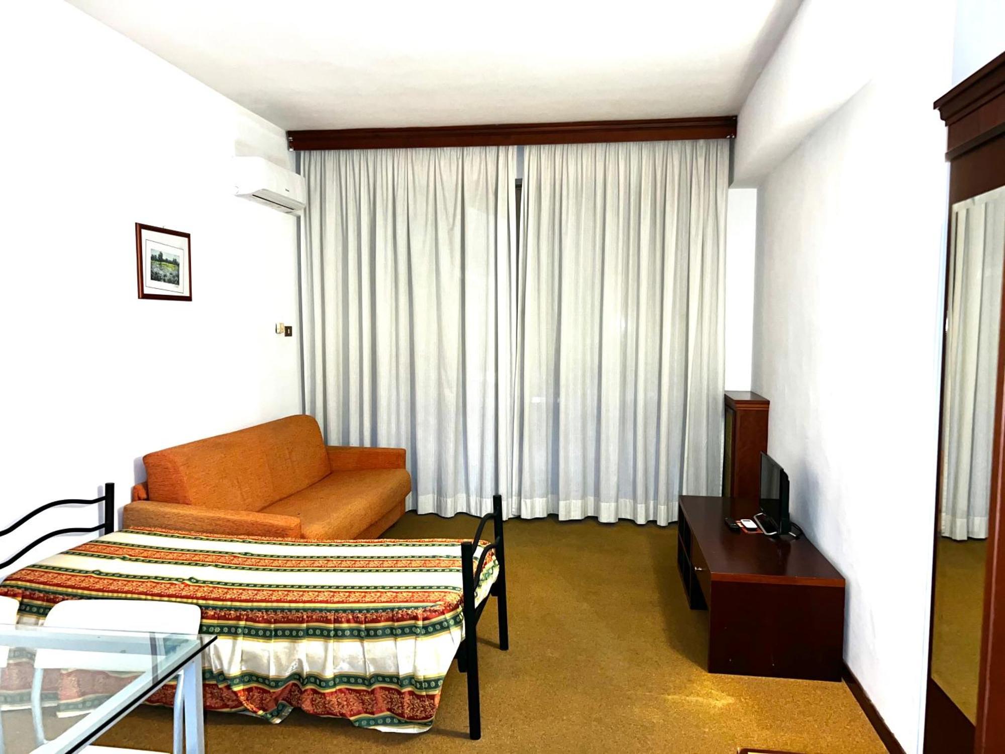ปาร์โก้ ติร์เรโน เรสซิเดนซ์ Hotel โรม ภายนอก รูปภาพ